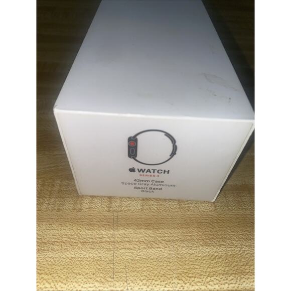 Apple Watch Series 3 W/ BOX 42mm Space Gray Aluminum-Sport Band Black *Read* - Picture 4 of 7